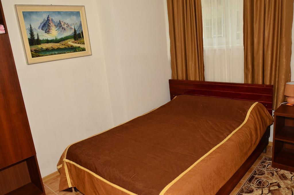 Hotel Acorn Irpin Dış mekan fotoğraf