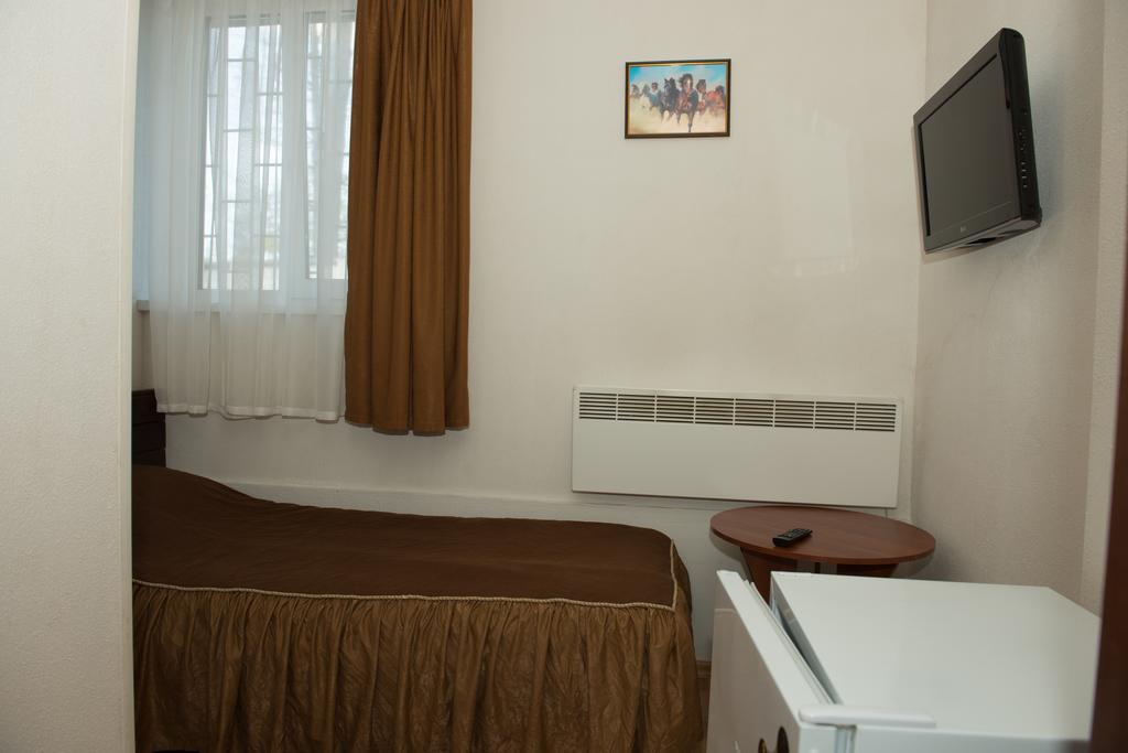 Hotel Acorn Irpin Dış mekan fotoğraf
